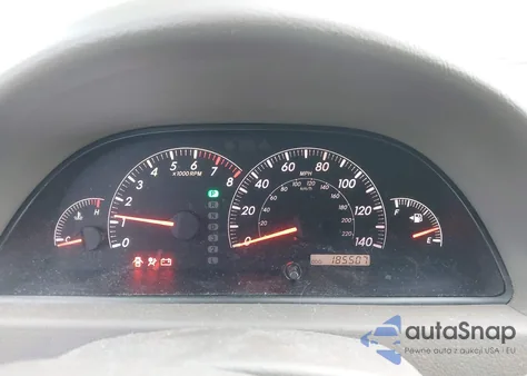 2005 Toyota Camry Xle V6 z USA, uszkodzony, nr VIN 4T1BF30K65U605937